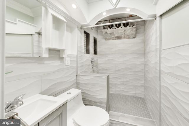 2907 LISAGE WAY, Silver Spring, MD 20904