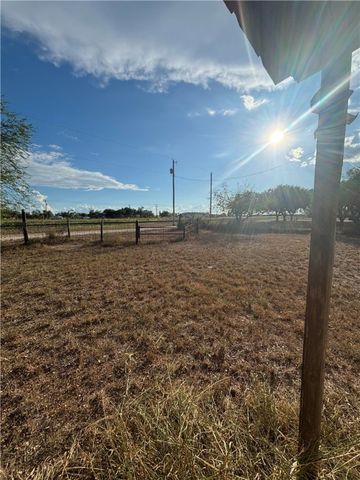 3717 W HWY 44, Alice, TX 78332