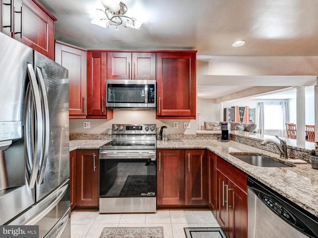 32 OLD CREEK CT, Owings Mills, MD 21117