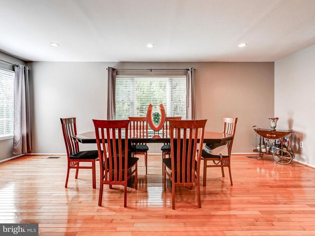 32 OLD CREEK CT, Owings Mills, MD 21117