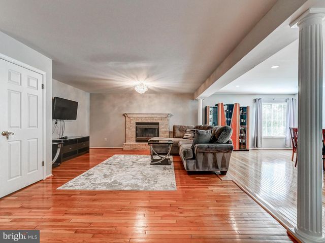 32 OLD CREEK CT, Owings Mills, MD 21117