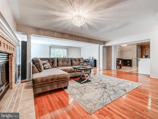 32 OLD CREEK CT, Owings Mills, MD 21117