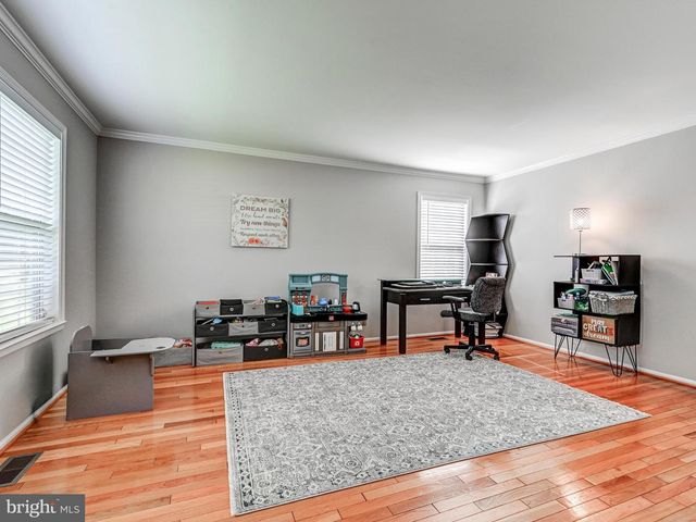 32 OLD CREEK CT, Owings Mills, MD 21117