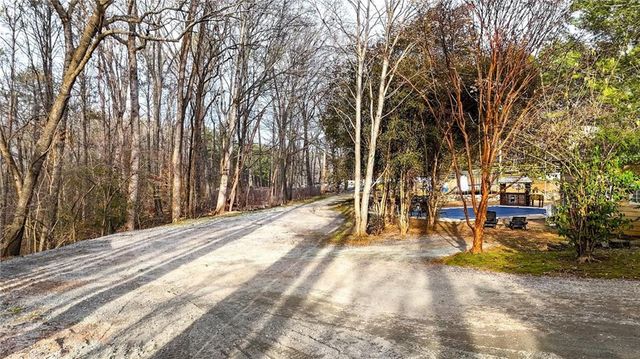 1010 Little River Way, Alpharetta, GA 30004