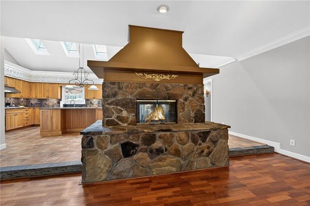 1010 Little River Way, Alpharetta, GA 30004