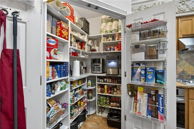 1010 Little River Way, Alpharetta, GA 30004