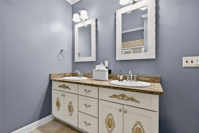 1010 Little River Way, Alpharetta, GA 30004