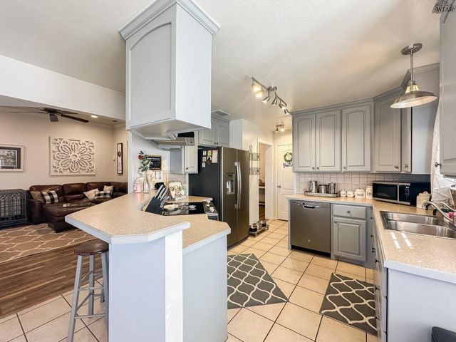 4806 PINEHURST DRIVE, Wichita Falls, TX 76310