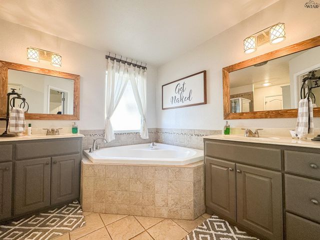 4806 PINEHURST DRIVE, Wichita Falls, TX 76310