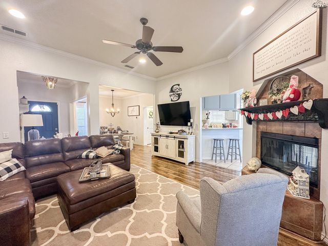 4806 PINEHURST DRIVE, Wichita Falls, TX 76310