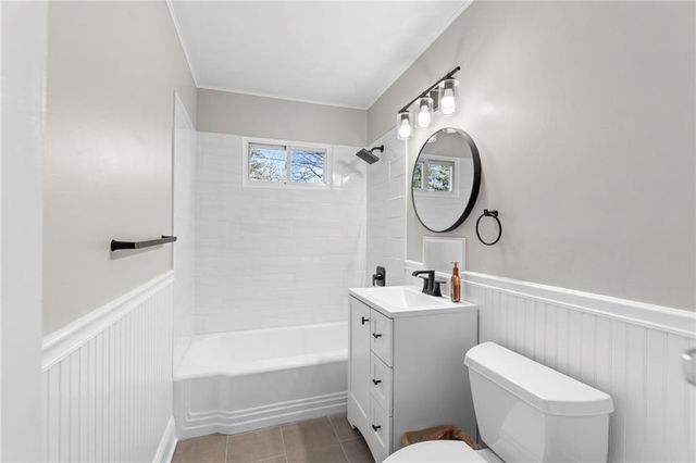 6102 W 67th Terrace, Overland Park, KS 66204