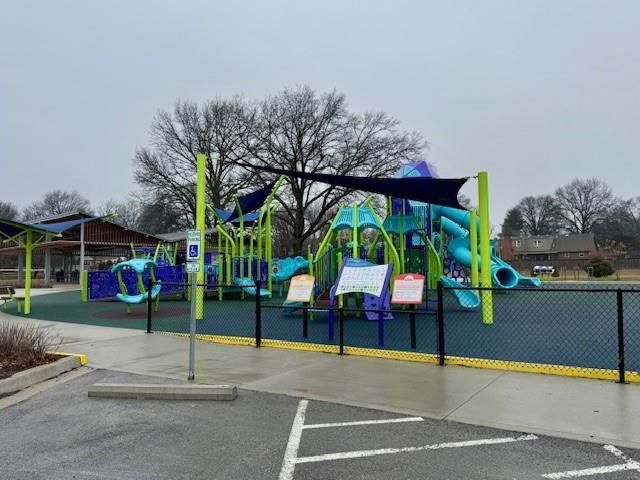 6102 W 67th Terrace, Overland Park, KS 66204