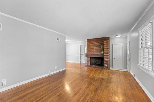 6102 W 67th Terrace, Overland Park, KS 66204