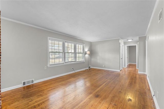 6102 W 67th Terrace, Overland Park, KS 66204