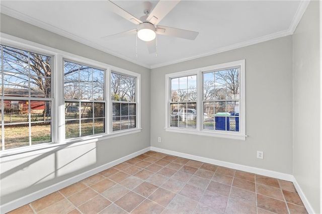 6102 W 67th Terrace, Overland Park, KS 66204