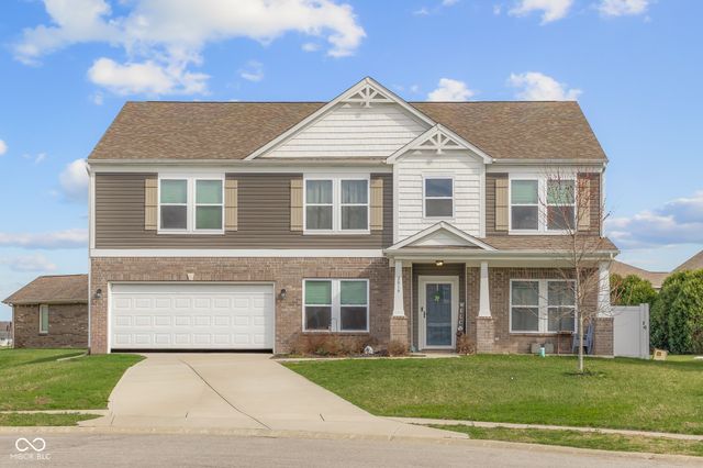 2015 Amur Court, Columbus, IN 47201