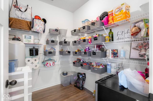 2015 Amur Court, Columbus, IN 47201