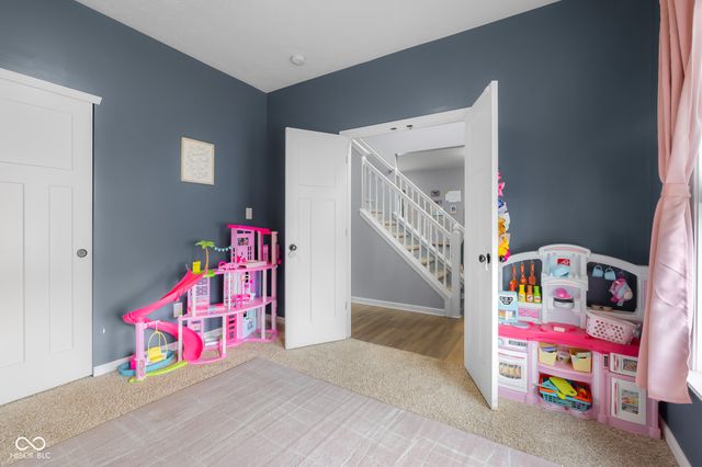 2015 Amur Court, Columbus, IN 47201