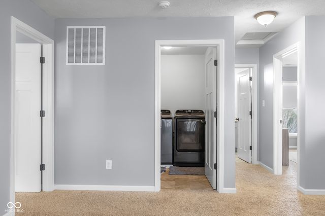 2015 Amur Court, Columbus, IN 47201