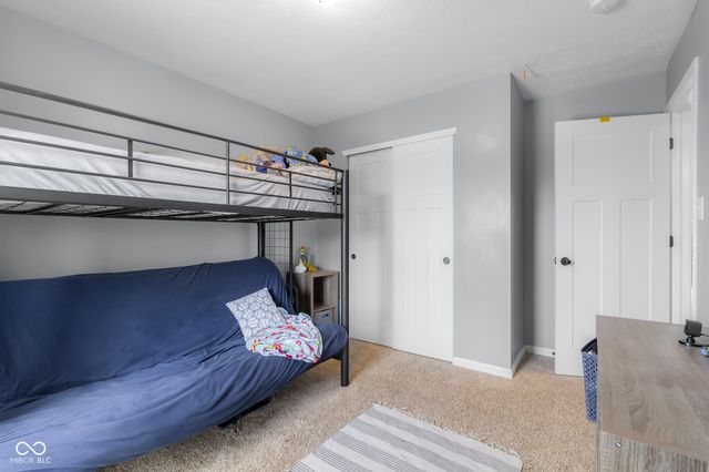 2015 Amur Court, Columbus, IN 47201