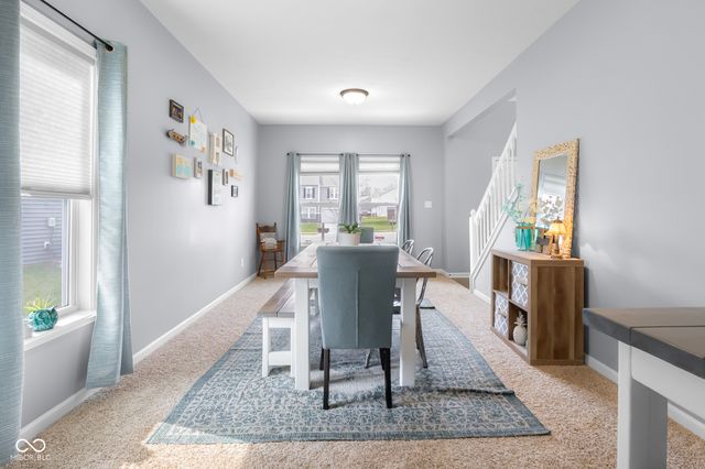 2015 Amur Court, Columbus, IN 47201