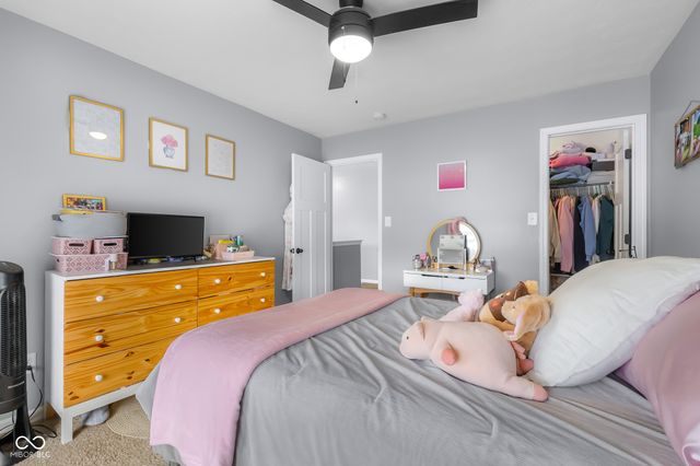 2015 Amur Court, Columbus, IN 47201