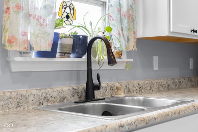 2015 Amur Court, Columbus, IN 47201