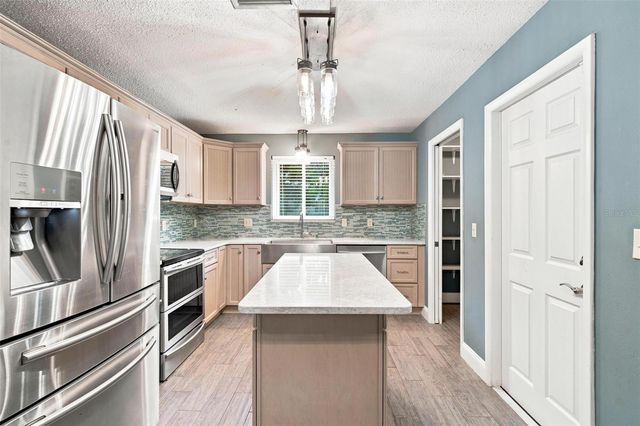 5118 MAGNOLIA TERRACE, Fruitland Park, FL 34731