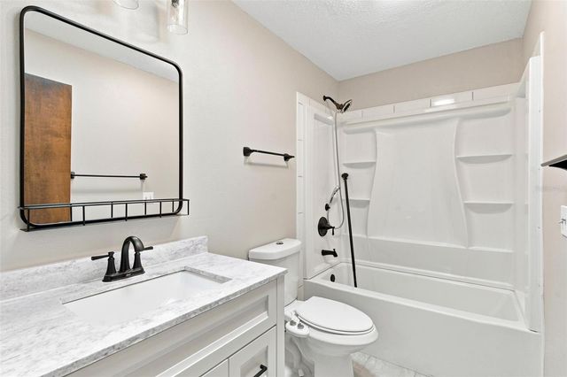 5118 MAGNOLIA TERRACE, Fruitland Park, FL 34731