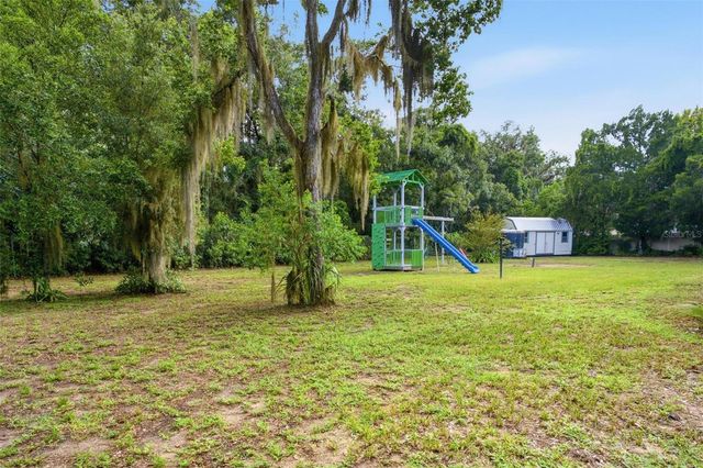 5118 MAGNOLIA TERRACE, Fruitland Park, FL 34731