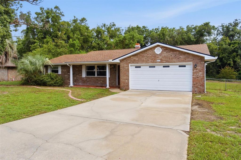 5118 MAGNOLIA TERRACE, Fruitland Park, FL 34731