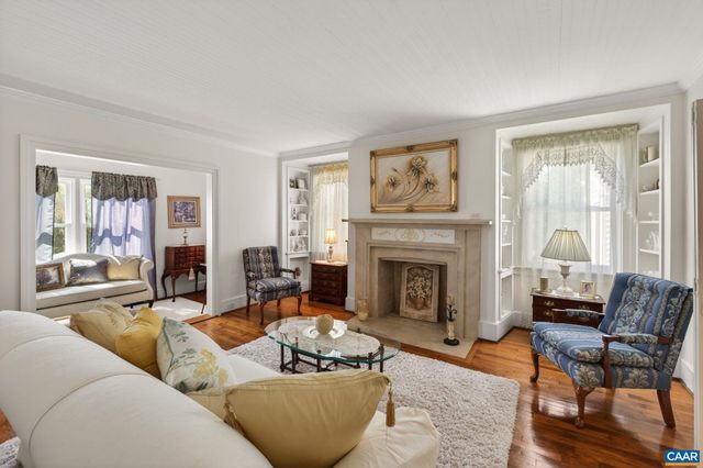 28 RIDGEWAY FARM CT, Keswick, VA 22947