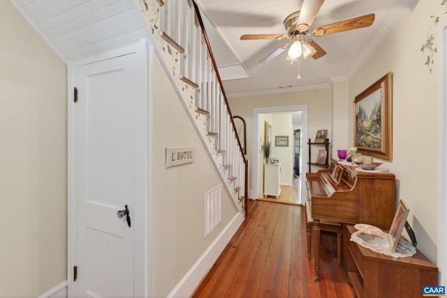 28 RIDGEWAY FARM CT, Keswick, VA 22947
