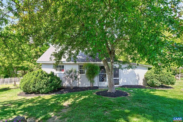 28 RIDGEWAY FARM CT, Keswick, VA 22947
