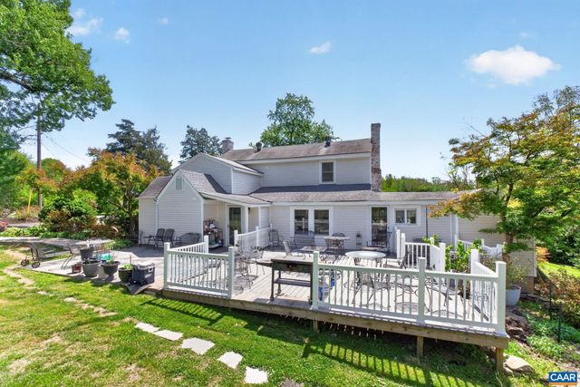 28 RIDGEWAY FARM CT, Keswick, VA 22947
