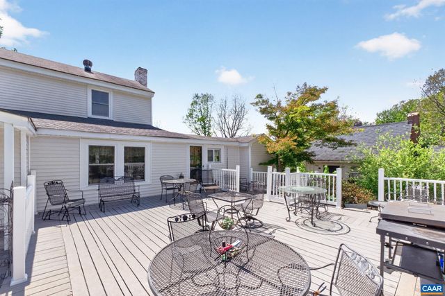 28 RIDGEWAY FARM CT, Keswick, VA 22947