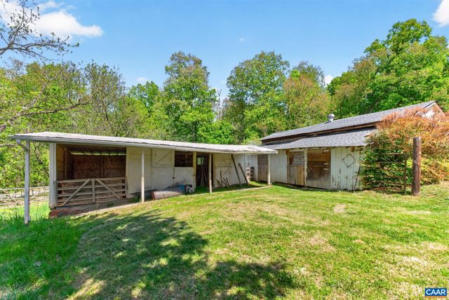 28 RIDGEWAY FARM CT, Keswick, VA 22947
