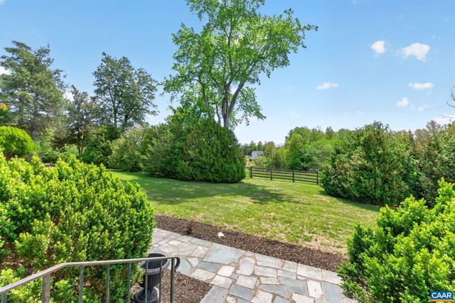 28 RIDGEWAY FARM CT, Keswick, VA 22947