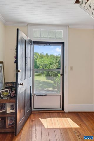 28 RIDGEWAY FARM CT, Keswick, VA 22947