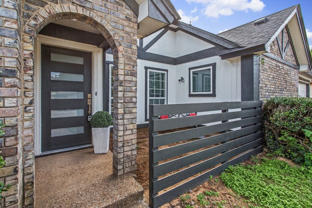 2224 Brigadoon Court, Arlington, TX 76013 — photo 4