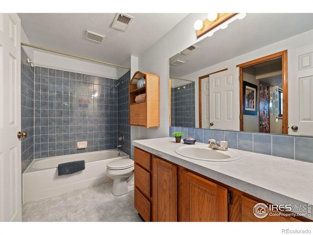 2473 Chama Court, Loveland, CO 80538
