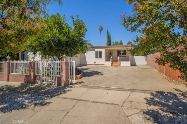 19143 Jovan Street, Tarzana, CA 91335