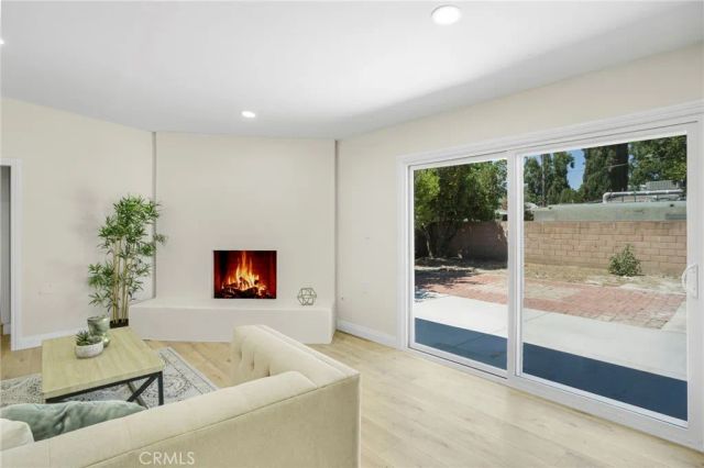 19143 Jovan Street, Tarzana, CA 91335