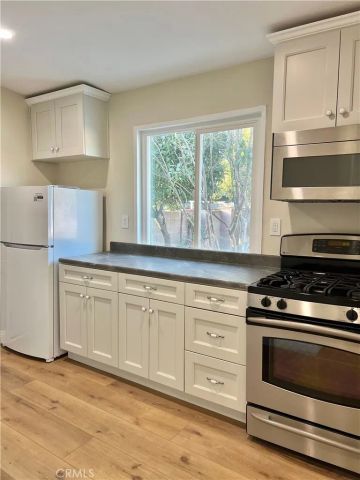 19143 Jovan Street, Tarzana, CA 91335