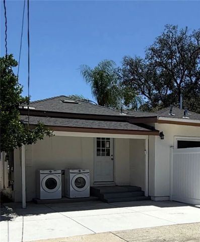 19143 Jovan Street, Tarzana, CA 91335