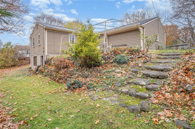 44 Cullens Run, Pittsford, NY 14534