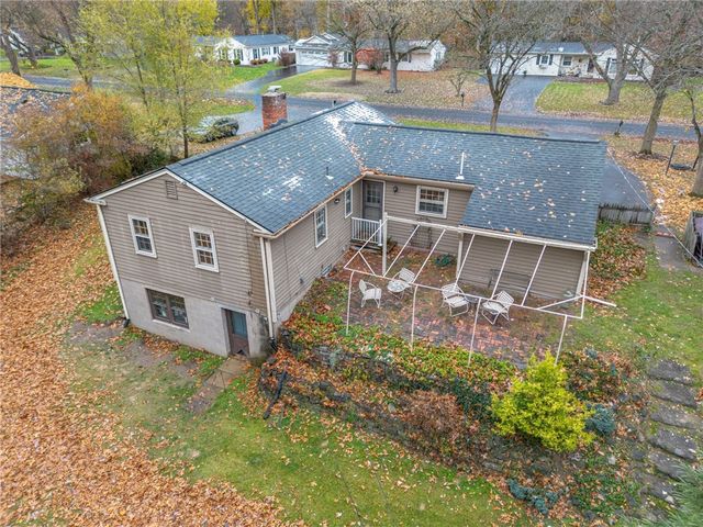44 Cullens Run, Pittsford, NY 14534