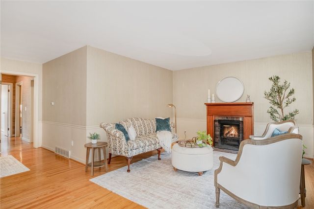 44 Cullens Run, Pittsford, NY 14534