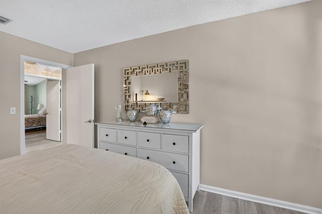 2260 Discovery Circle W, Deerfield Beach, FL 33442