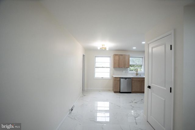 1020 HANOVER RD, York, PA 17408